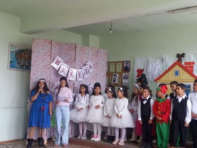 Коледно тържество, изпълнено с радост и празничен дух 9